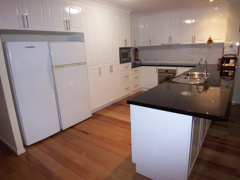 12 Lipizzaner Place, Pine Mountain QLD 4306
