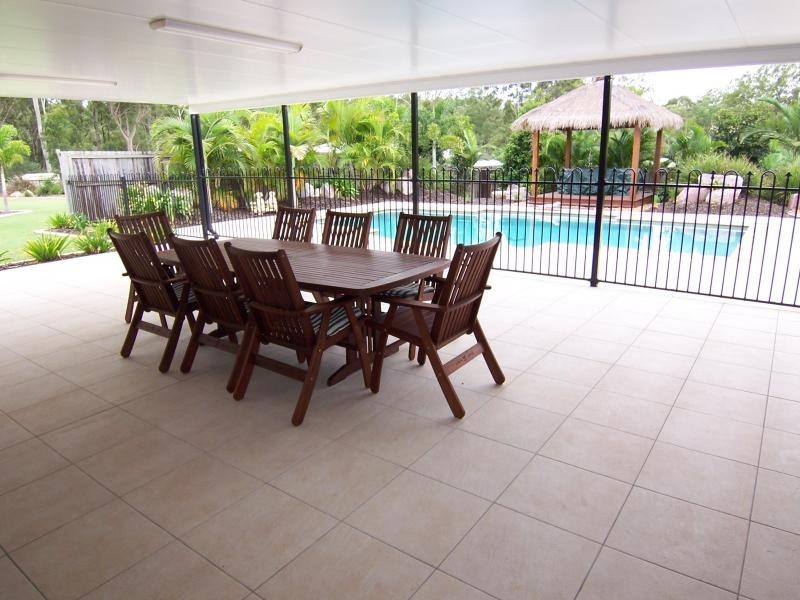 12 Lipizzaner Place, Pine Mountain QLD 4306