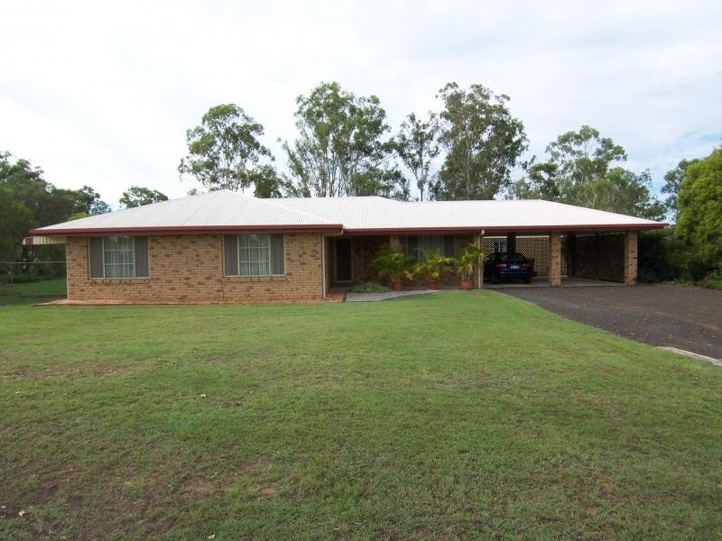 35 Elm Rd, Walloon QLD 4306