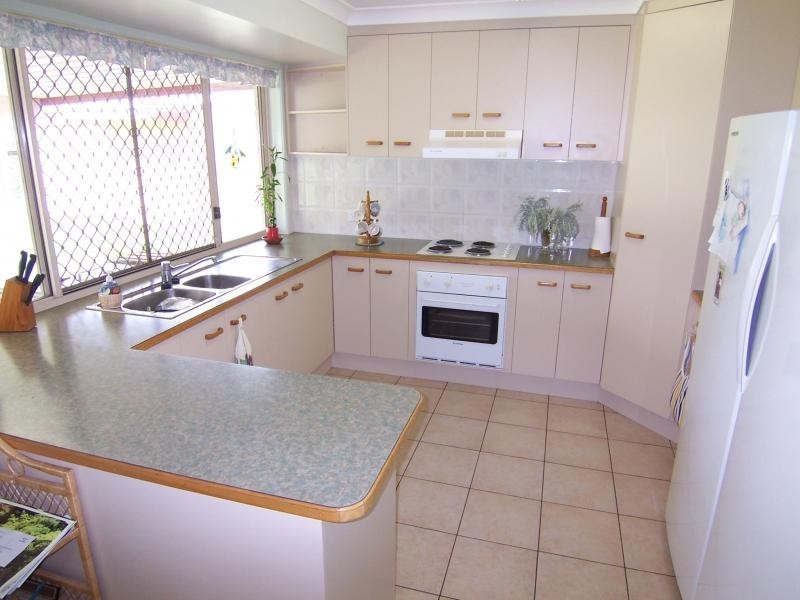 35 Elm Rd, Walloon QLD 4306