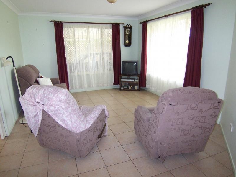 35 Elm Rd, Walloon QLD 4306