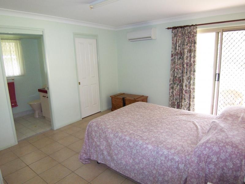 35 Elm Rd, Walloon QLD 4306