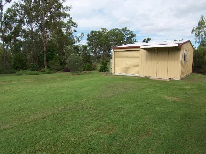 35 Elm Rd, Walloon QLD 4306