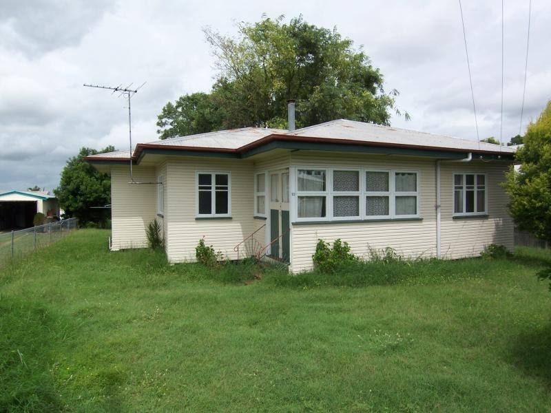 10 Walloon Rd, Rosewood QLD 4340