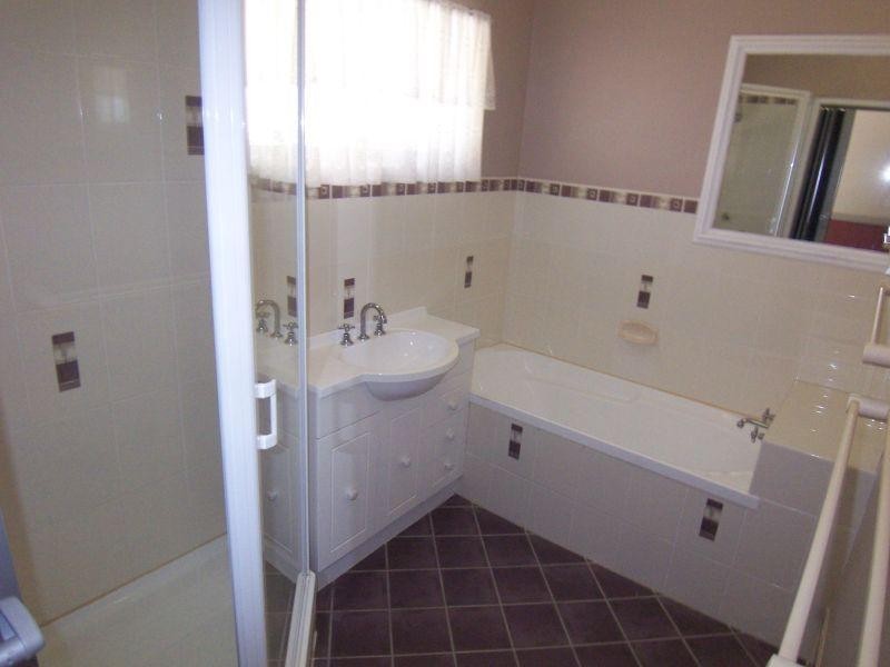 23 Hiddenvale, Calvert QLD 4340