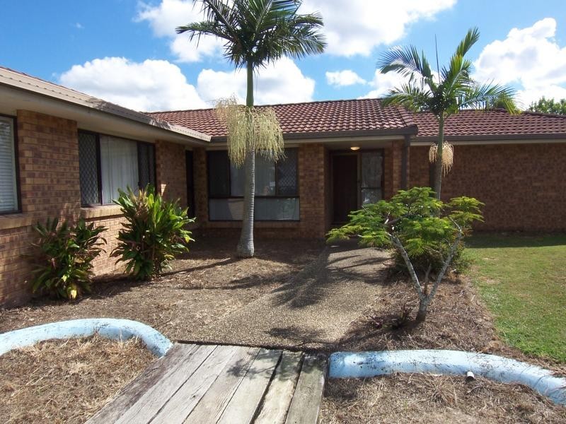 19 Farrell Drive, Walloon QLD 4306