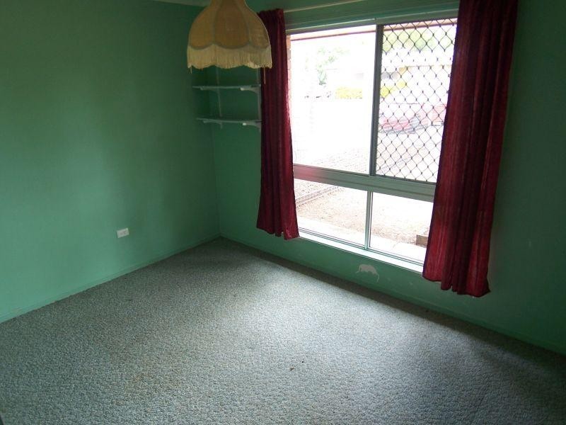 9 Bell Street, Walloon QLD 4306