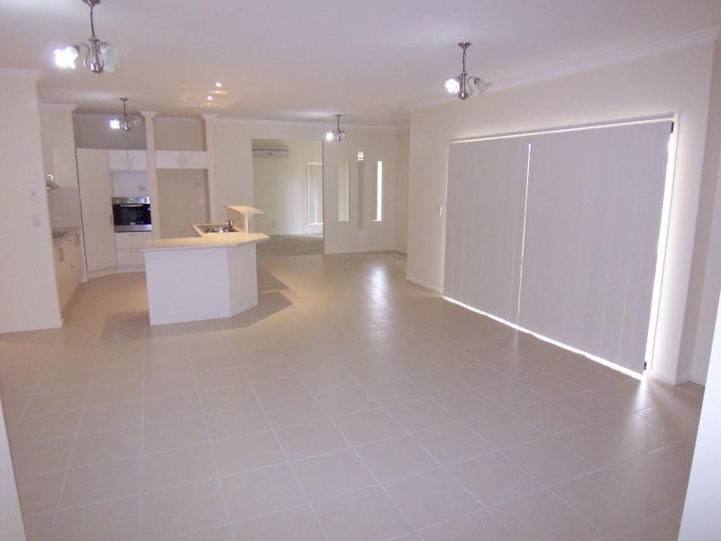 34 Edwards Rd, Gatton QLD 4343