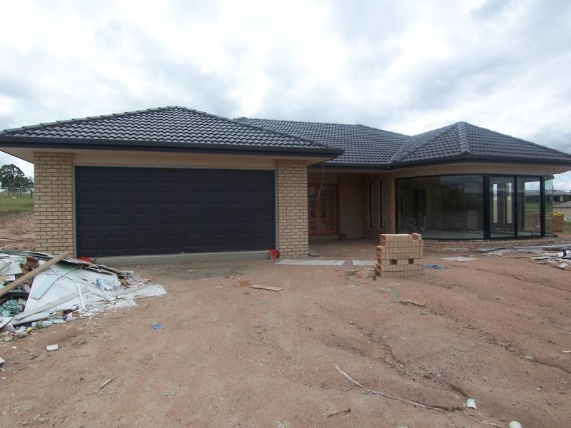 49 Hannant rd, Kensington Grove QLD 4341