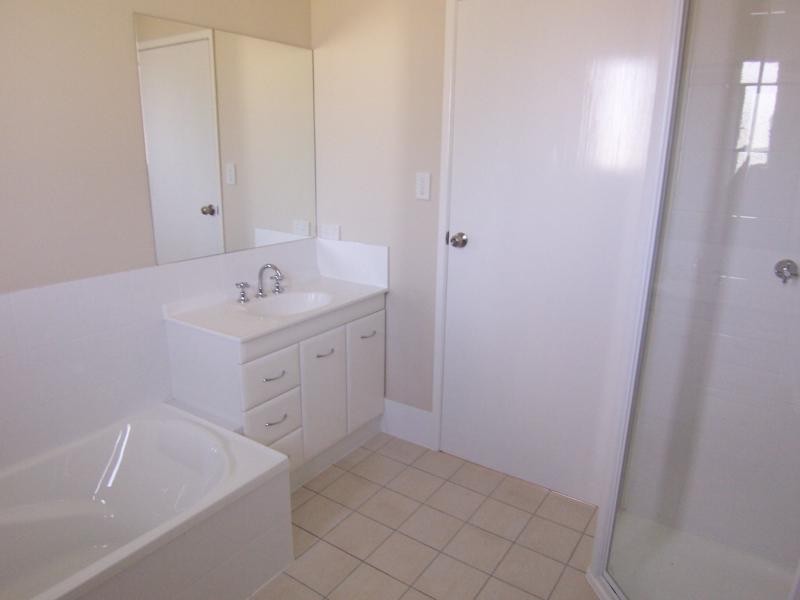 110 John St, Rosewood QLD 4340