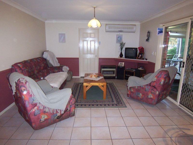 9 Eucalyptus Place, Walloon QLD 4306