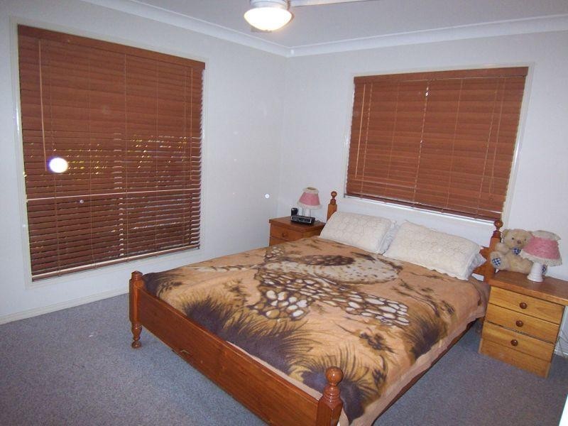 9 Eucalyptus Place, Walloon QLD 4306