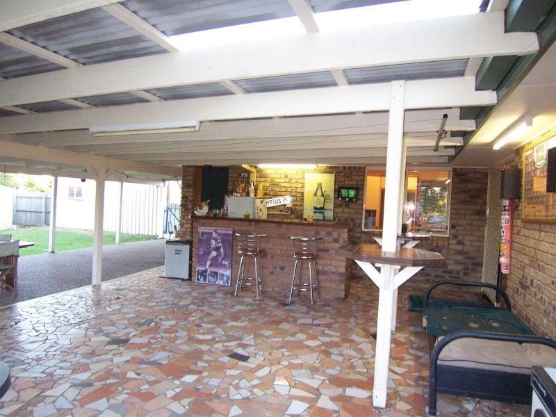 9 Eucalyptus Place, Walloon QLD 4306