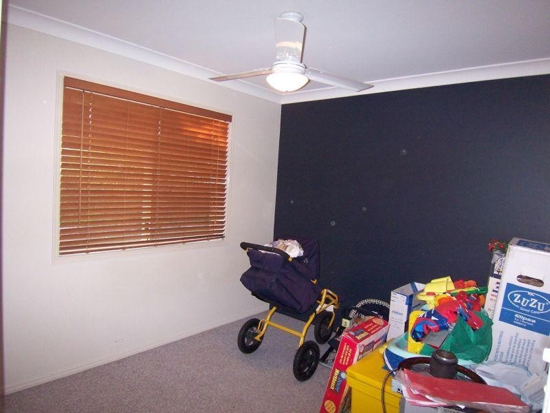 9 Eucalyptus Place, Walloon QLD 4306