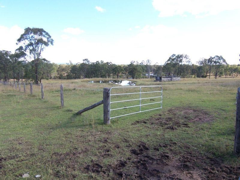 100 Grants rd, Lower Mount Walker QLD 4340