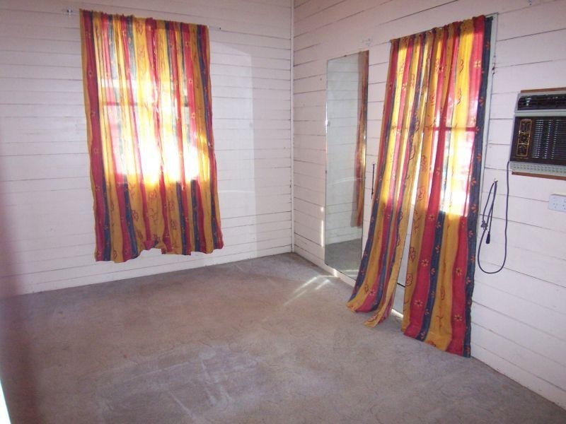 11 Short Street, Walloon QLD 4306