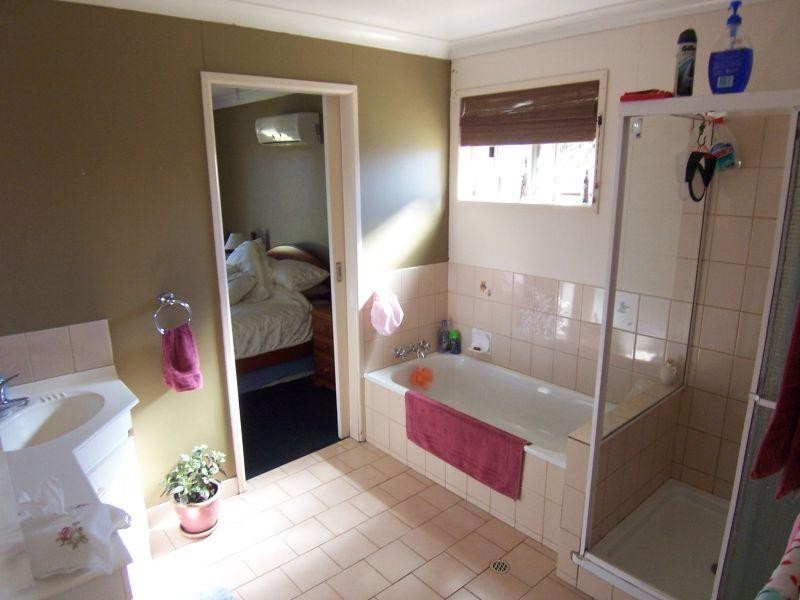 47 Farrell Drive, Walloon QLD 4306