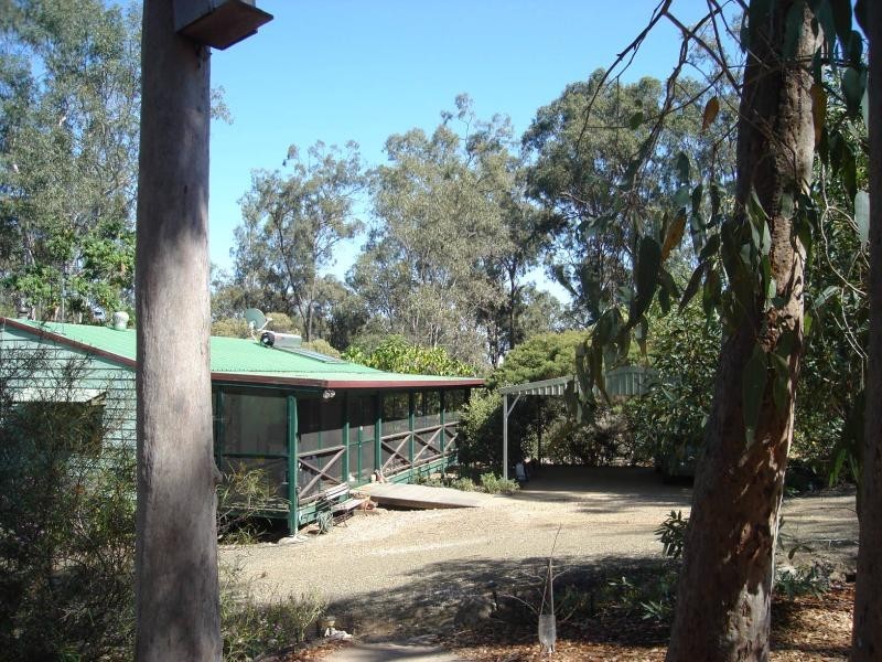 4 Sandpiper Dr, Regency Downs QLD 4341