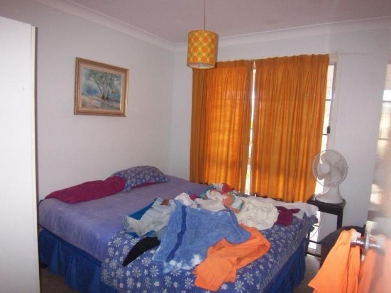 2 Wisteria Lane, Walloon QLD 4306