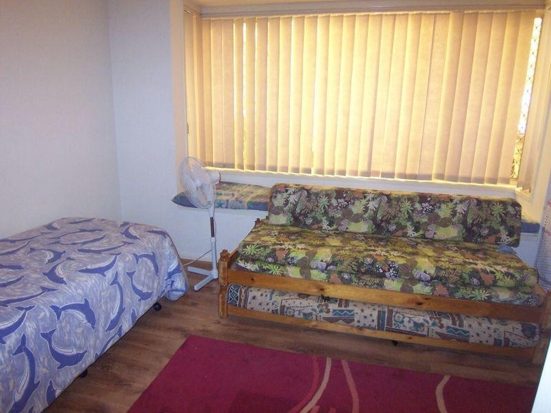 16 Honeysuckle Ct, Walloon QLD 4306