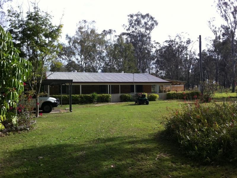 9 Evans Rd, Thagoona QLD 4306