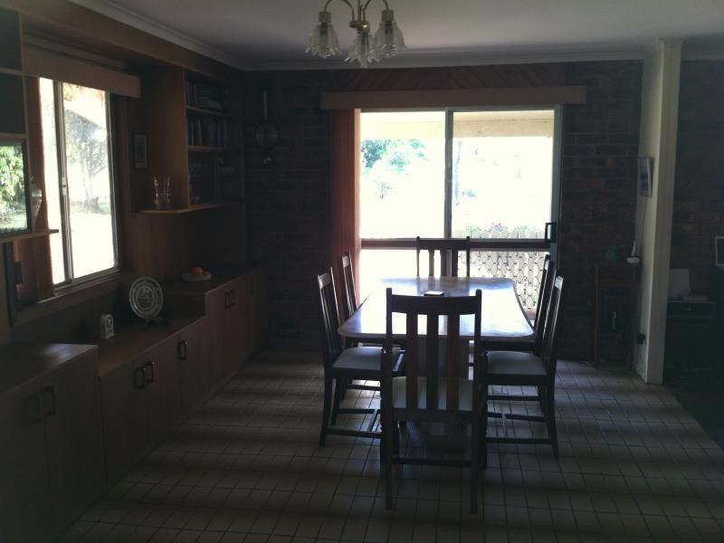 9 Evans Rd, Thagoona QLD 4306