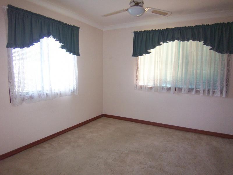 30 Queen Street, Walloon QLD 4306