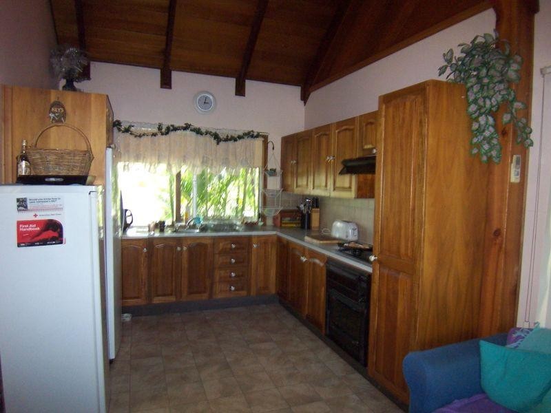 9 Anthonys Rd, Walloon QLD 4306