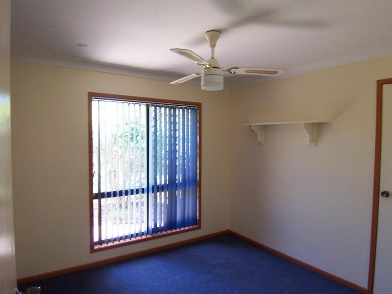 16 Flametree Crt, Walloon QLD 4306