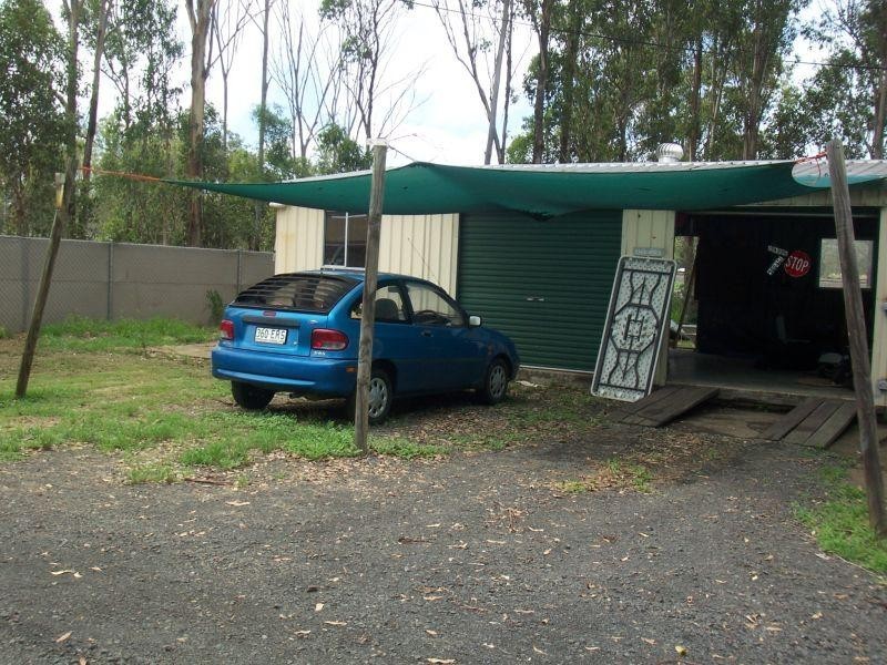 113 Adelong Avenue, Thagoona QLD 4306