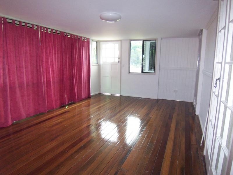 7 Harwoods Road, Walloon QLD 4306