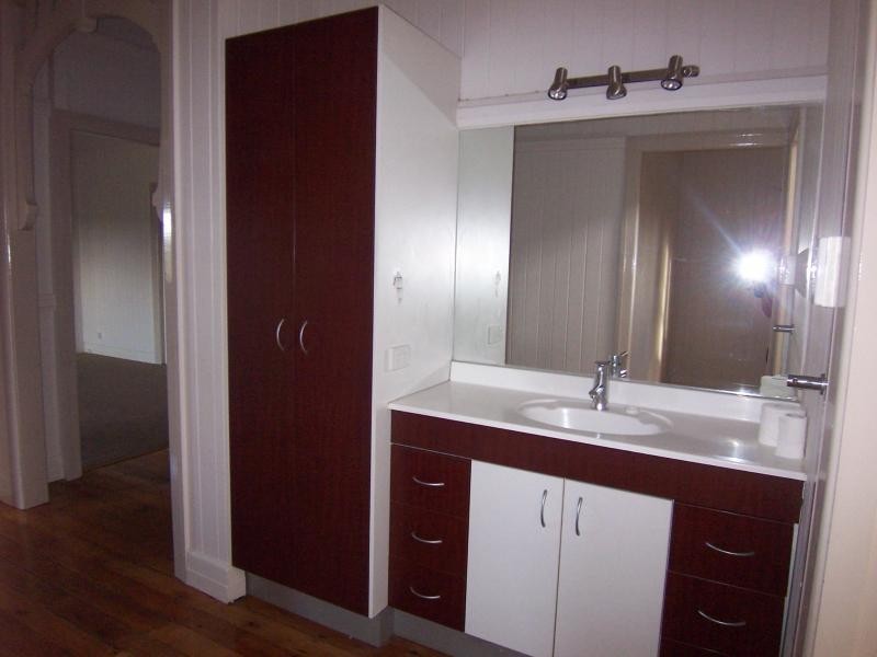 7 Harwoods Road, Walloon QLD 4306