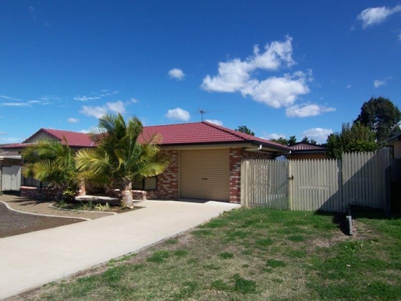 11 Dellvene Crescent, Rosewood QLD 4340