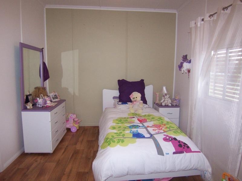 19 Meier Street, Peak Crossing QLD 4306