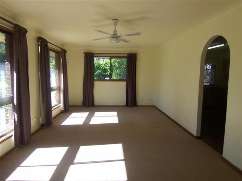 145 Adelong Avenue, Thagoona QLD 4306