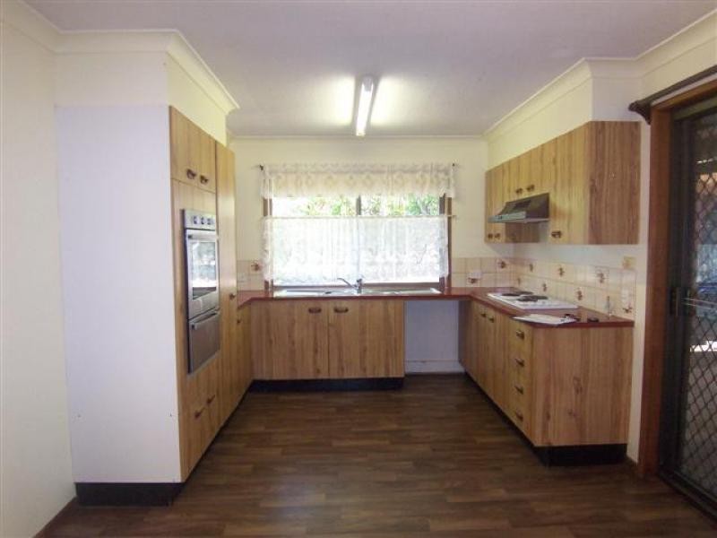 145 Adelong Avenue, Thagoona QLD 4306