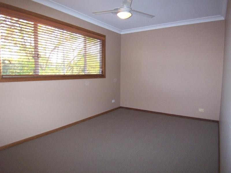 66 Farrell Dr, Walloon QLD 4306