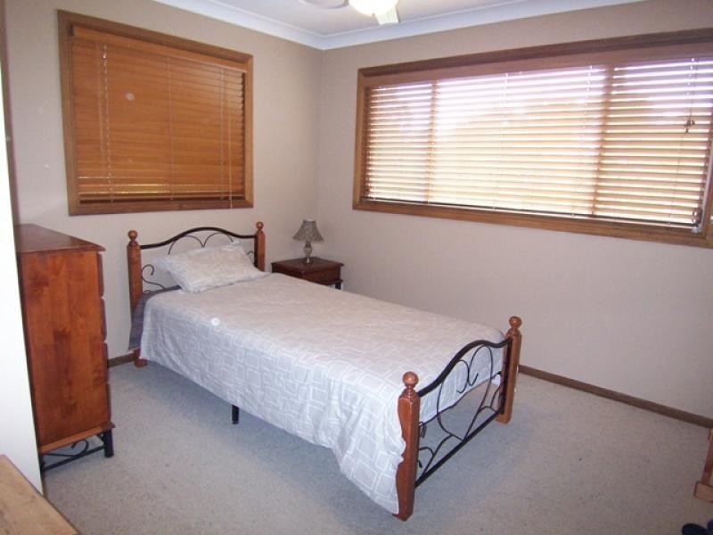 66 Farrell Dr, Walloon QLD 4306