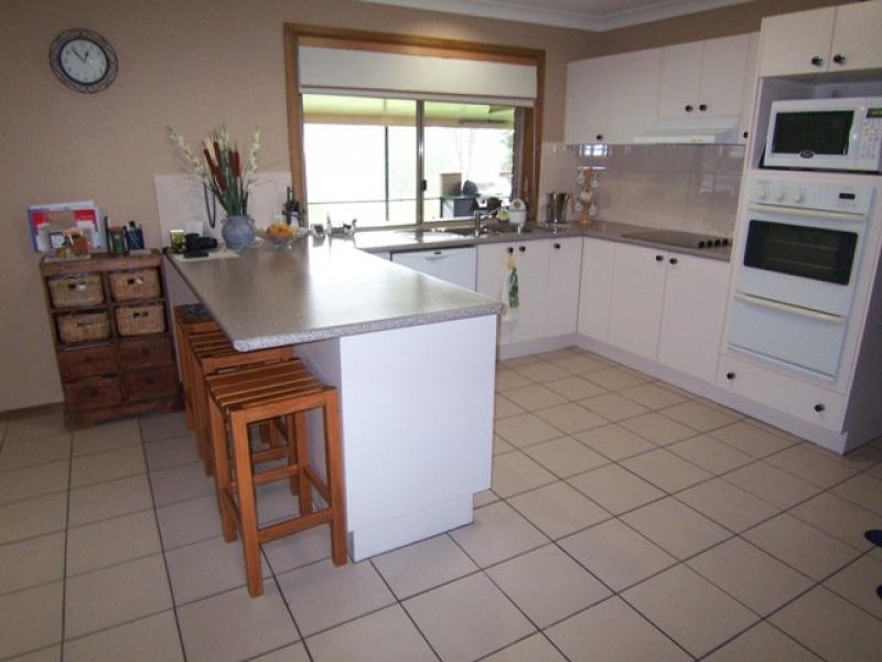 66 Farrell Dr, Walloon QLD 4306