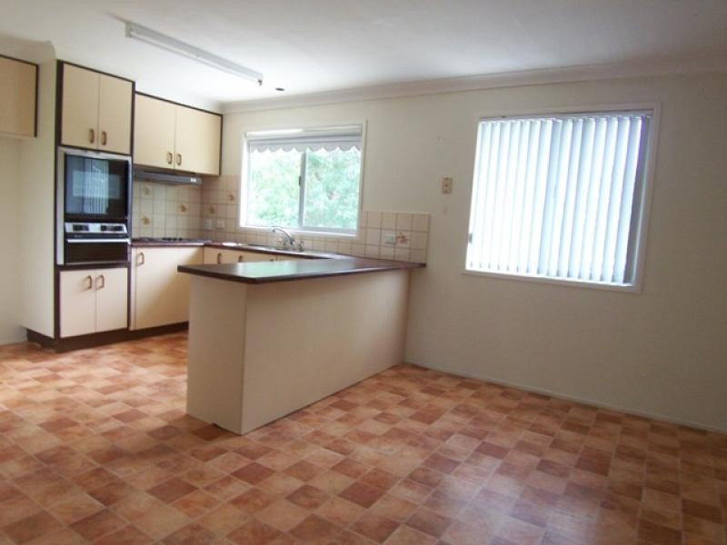 33 Tinworth St, Willowbank QLD 4306