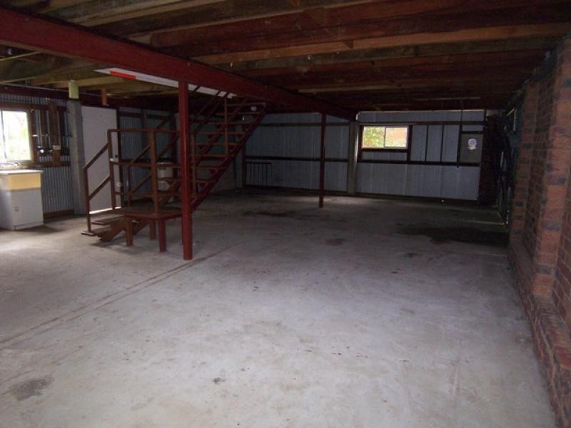 33 Tinworth St, Willowbank QLD 4306
