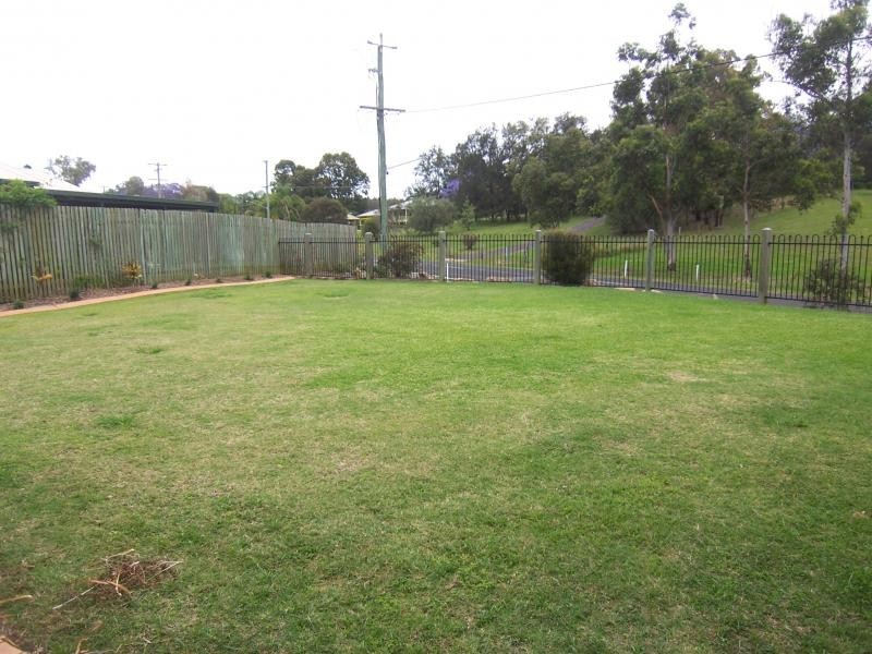 8 Cherrington Cres, Boonah QLD 4310