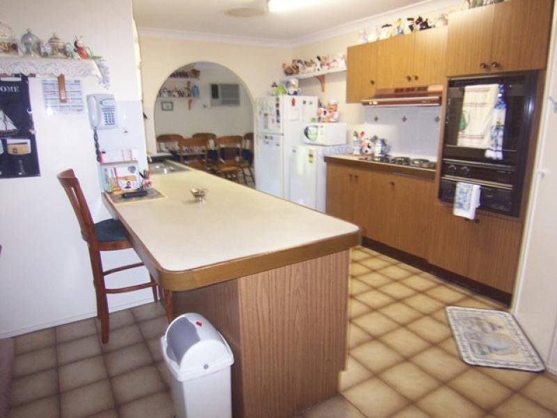 23 Calvin St, Walloon QLD 4306