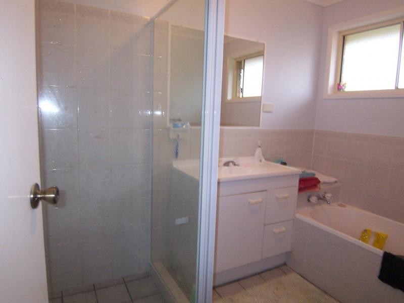 2-35 Bernadette Crs, Rosewood QLD 4340