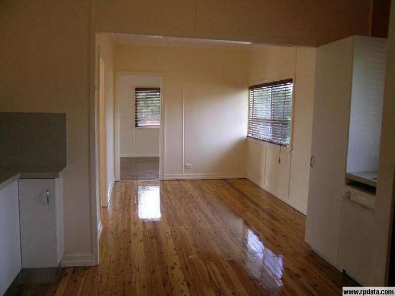 14 Tibbits Street, Bundamba QLD 4304