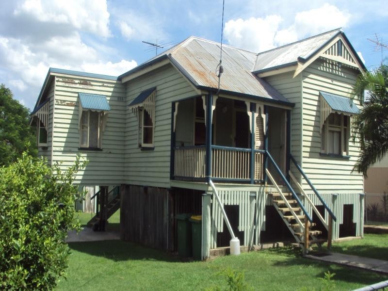 8 Berlin St, Rosewood QLD 4340