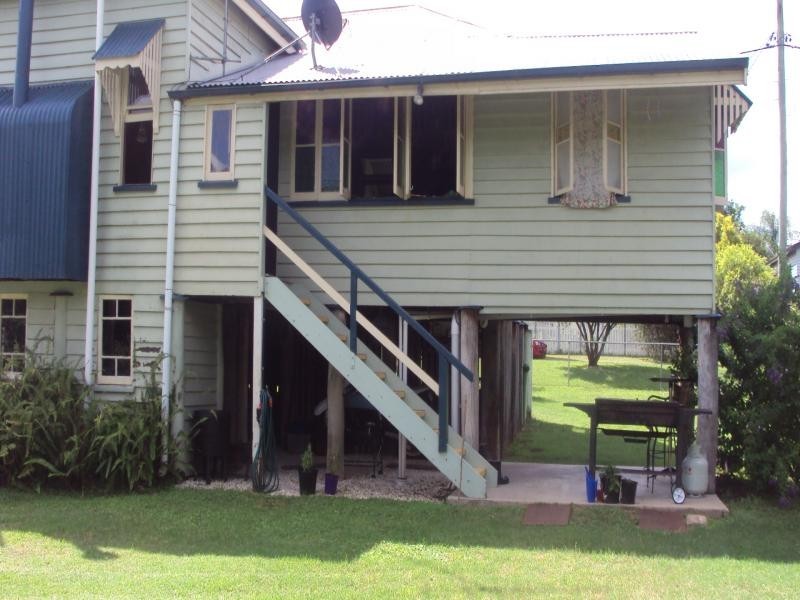 8 Berlin St, Rosewood QLD 4340