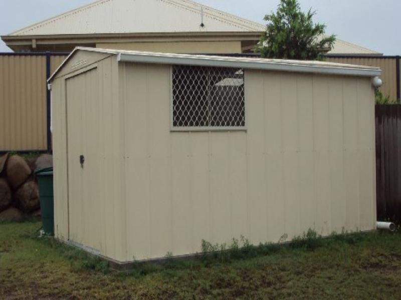 113 Collins St, Collingwood Park QLD 4301