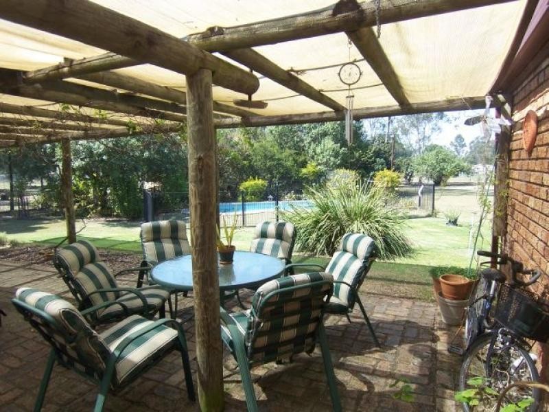 22 Maleeh Ave, Thagoona QLD 4306