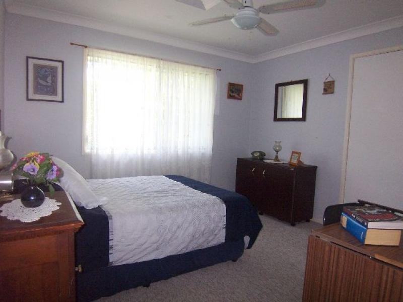 22 Maleeh Ave, Thagoona QLD 4306